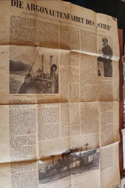 eine alte Zeitungsseite Bericht - Die Argonautenfahrt des Hilfskreuzer Stier -  Das Reich 1944